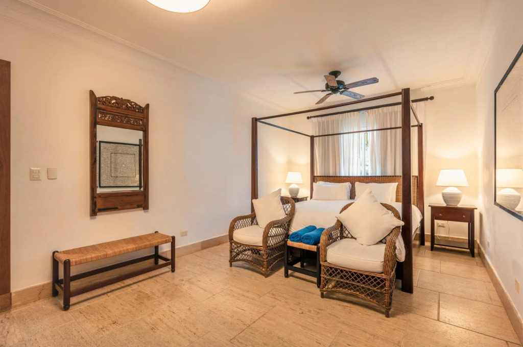 Private Terrace 3BR 6 Guests Beach Access