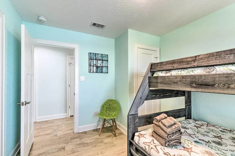 Surfside Beach Home w/ Views, Steps to Shore!