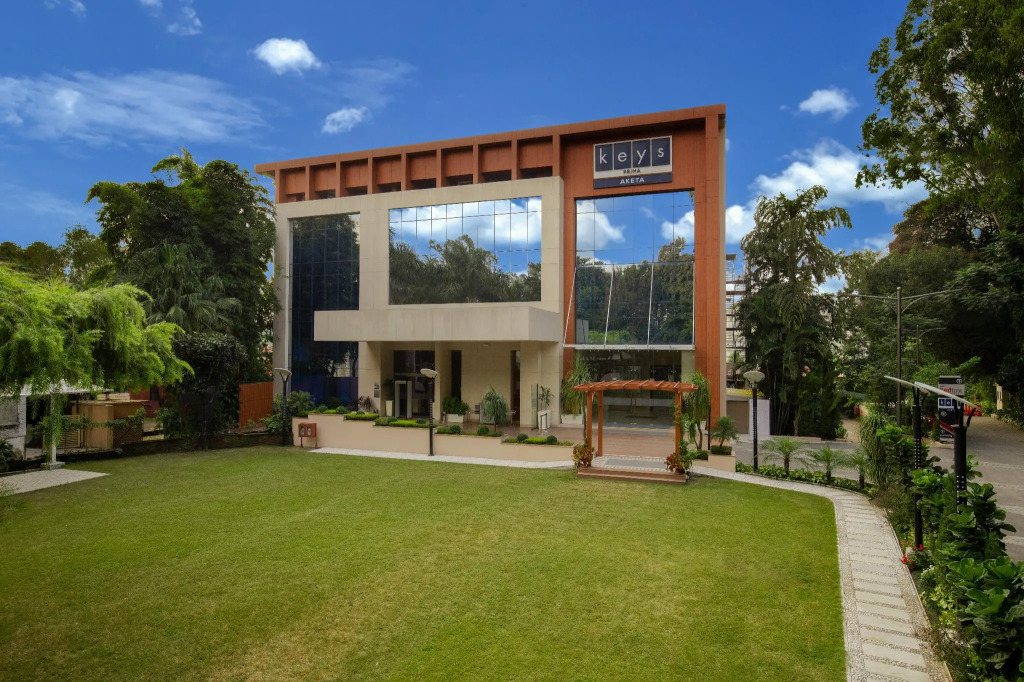 Hotel Aketa Rajpur Road Dehradun, Dehradun