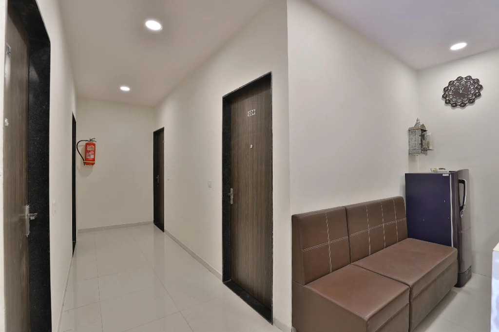 OYO 60599 Kabir Residency