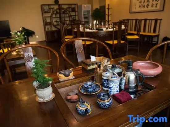 Hohhot Junyi Hotel