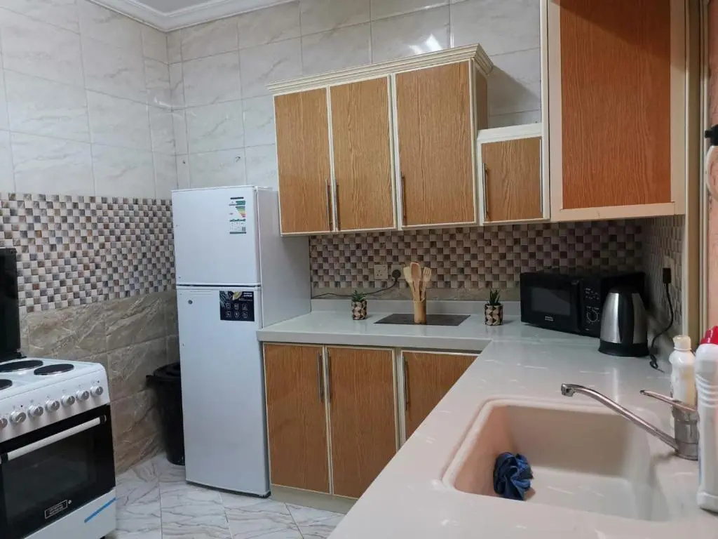 Al Shadi Apartment Private Tourism