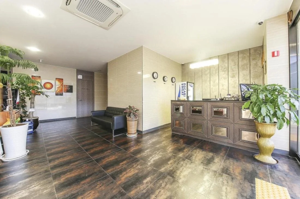 West Hill Hotel