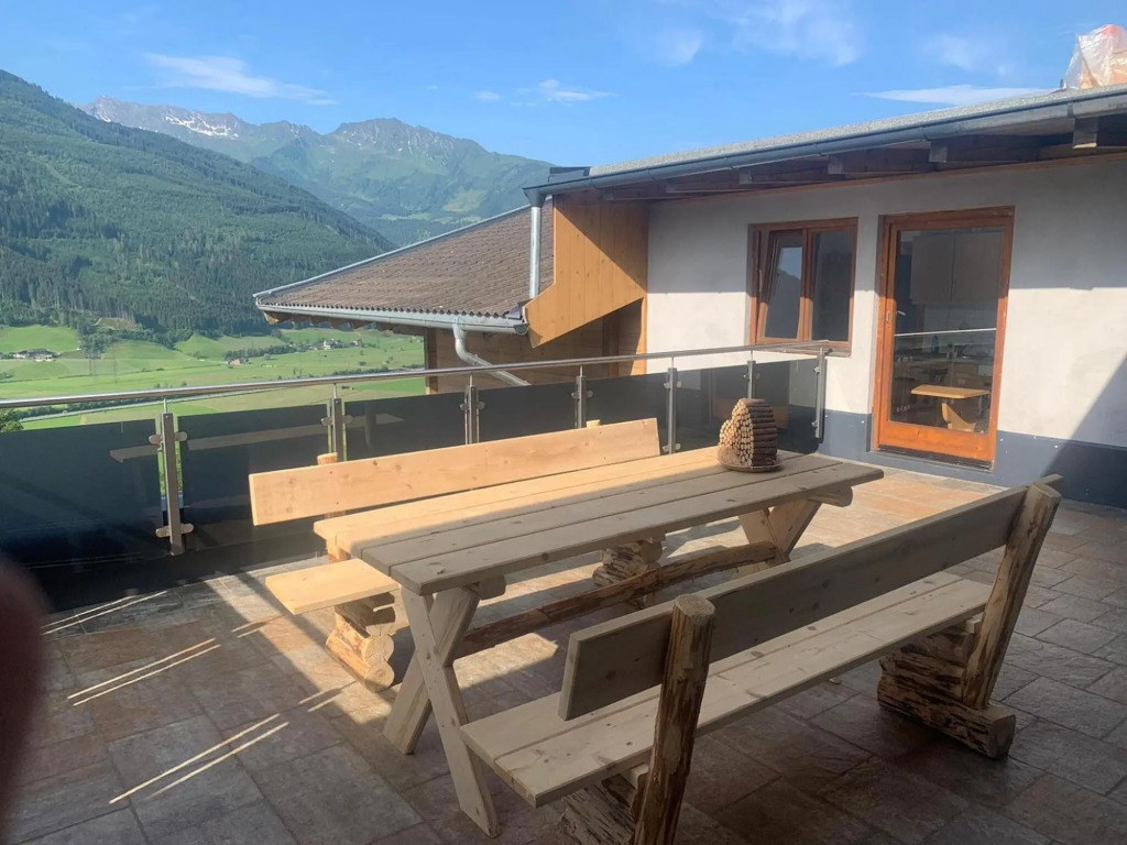 Apartment Uttendorf near Ski Slopes
