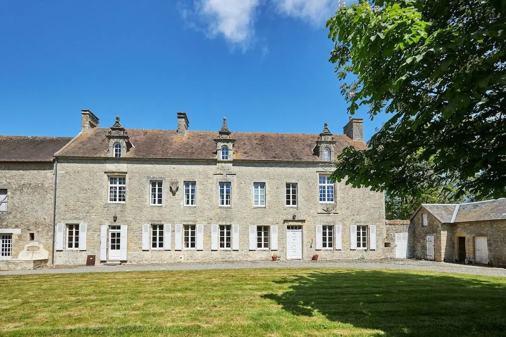 Manoir De Lormel