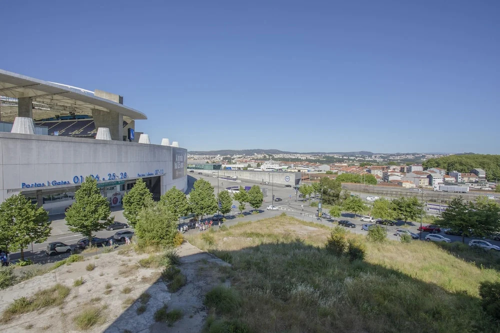 Liiiving in Porto - Balcony Dragão View