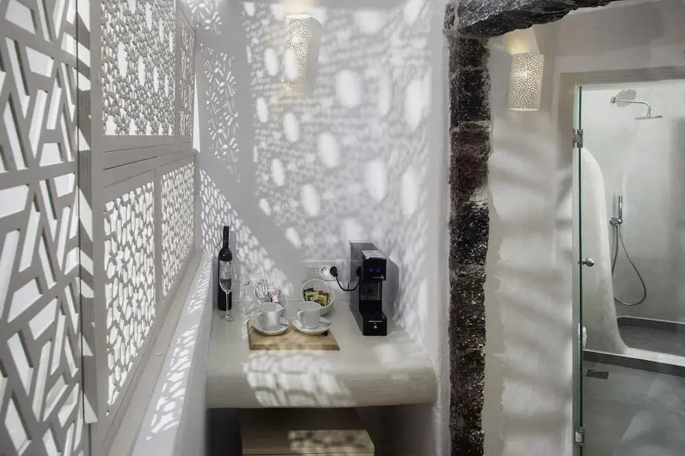Athina Aperto Suites