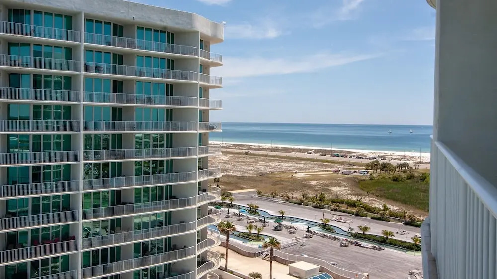 Condo With Magnificent Views - Unit Crc1007