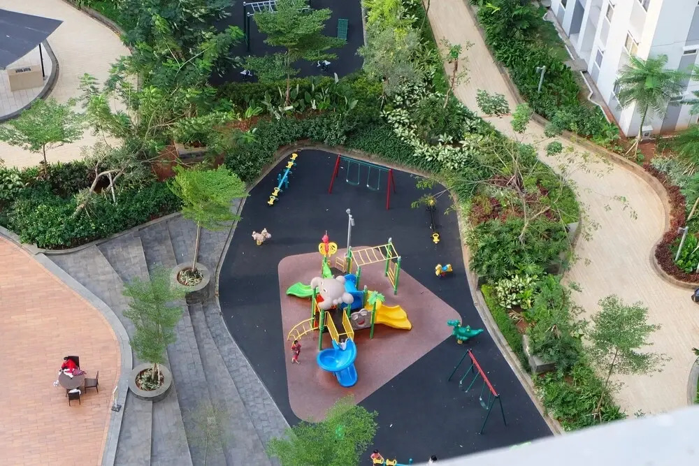 3BR near Sumarecon Mall Bekasi at The Springlake Apartment
