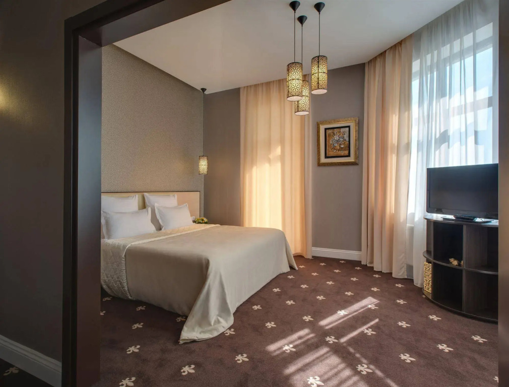 Ark Palace Hotel & SPA