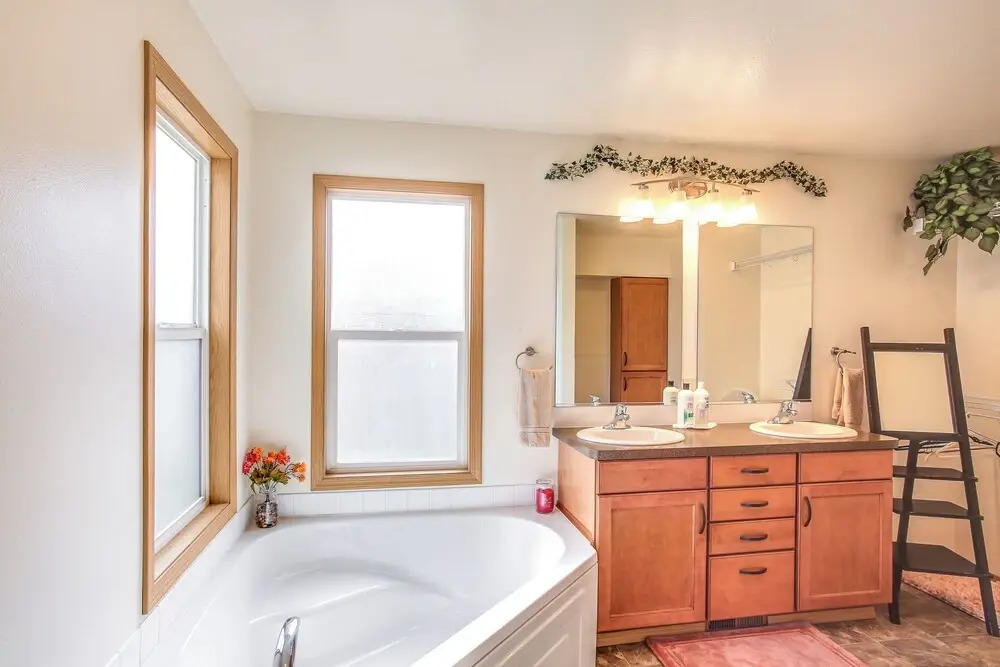 Spacious Coeur d 'alene Home: Near Everything!