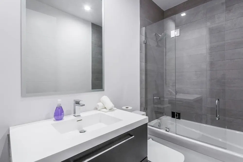 Breathtaking 6 BDR Luxury Condo Downtown Chicago