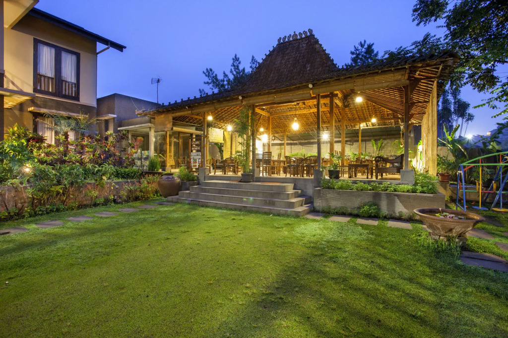 Summer Hills Hotel & Villas Bandung