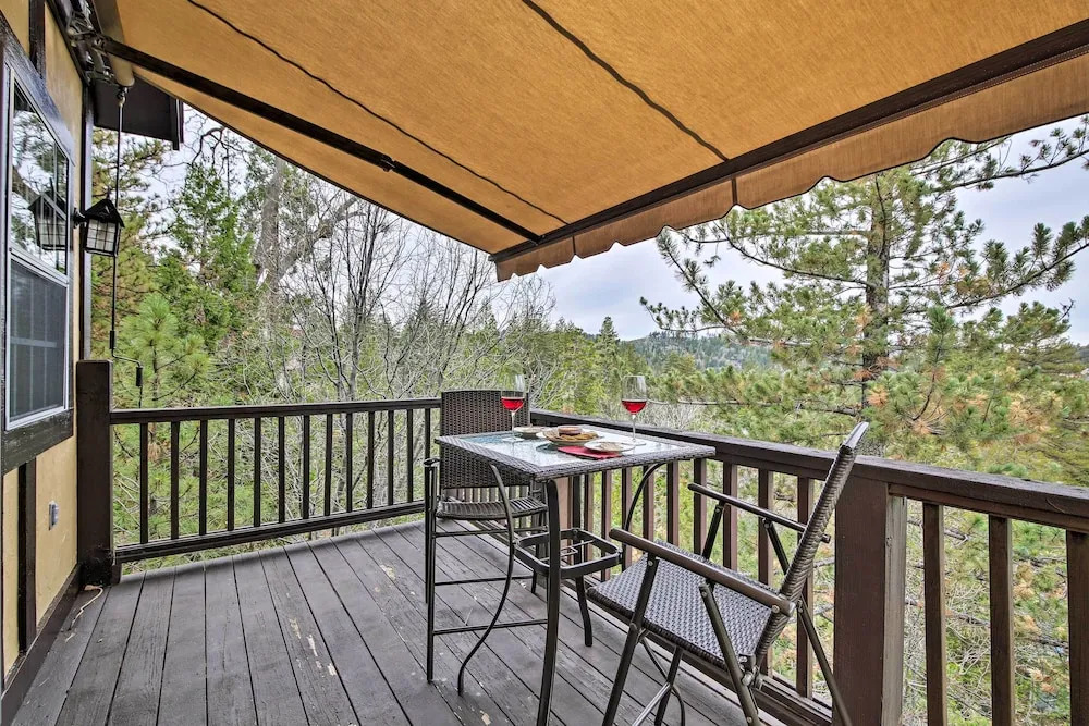 Luxe Lake Arrowhead Home w/ Deck, 3 Mi to Village