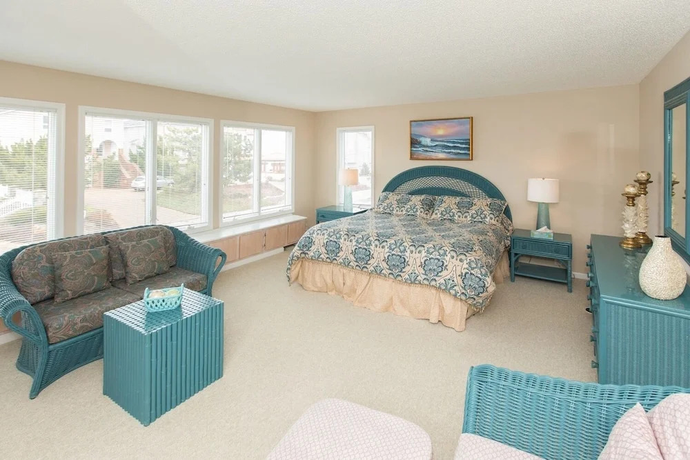 Seas the Day 4 Bedrooms 3 Bathrooms Home