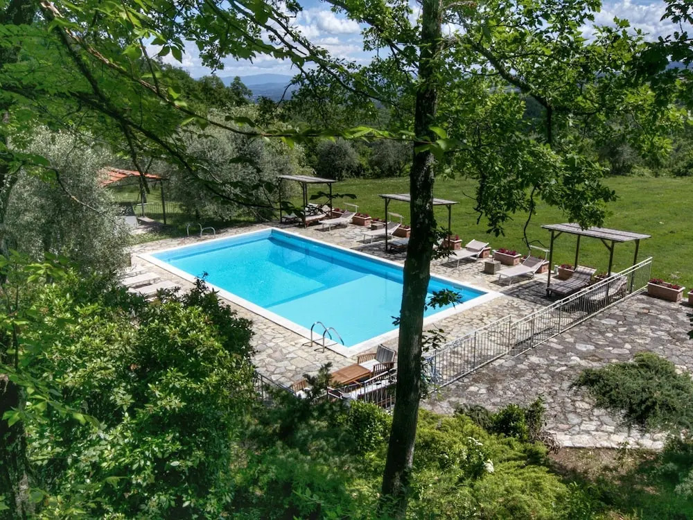 Soothing Holiday Home in Castelnuovo dei Sabbioni With Pool
