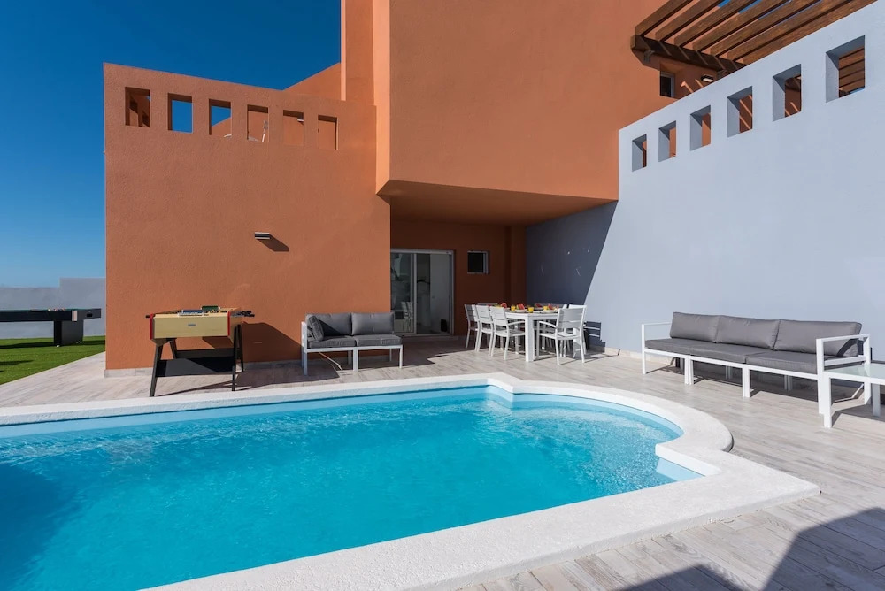Villa Elena, Ocean View, Heated Pool