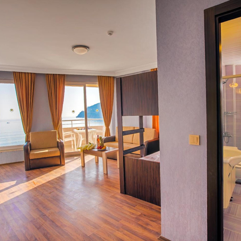 Hawaii Suite Beach Hotel