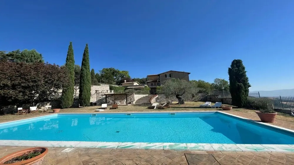 8 Guests - Huge Manor Close to Spoleto - Private Swimming Pool