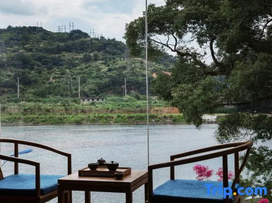 Simple Hotel (Zixing Dongjiang Lake)