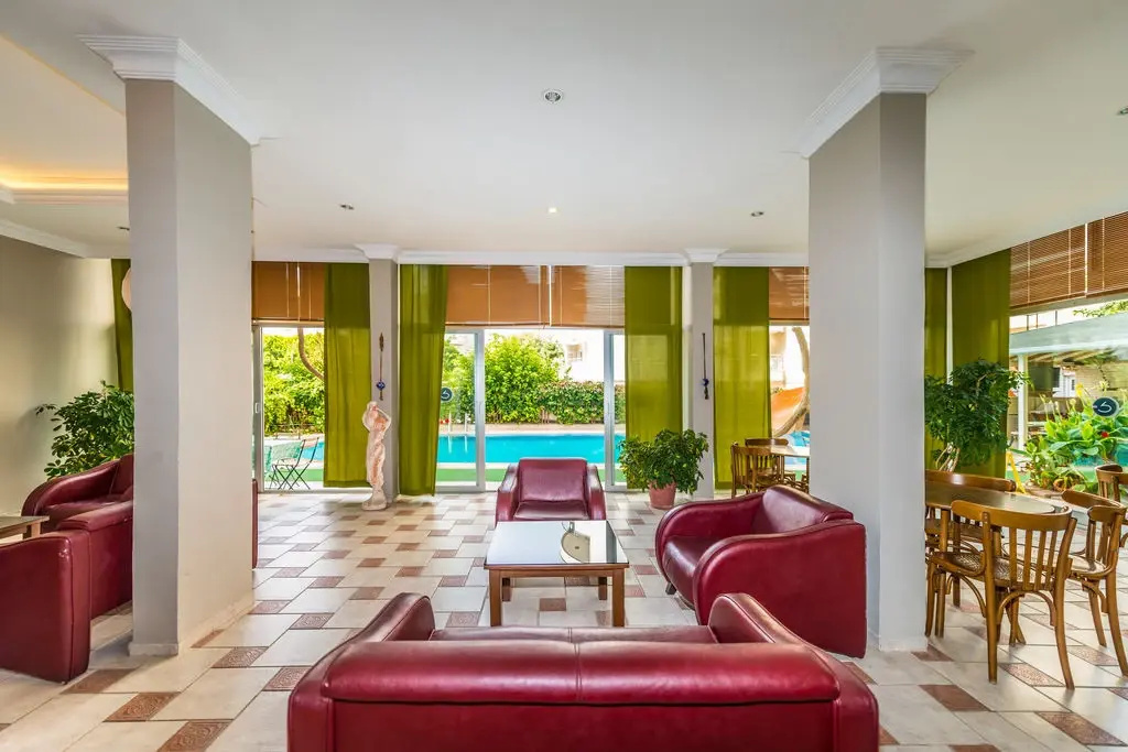 The S Apart & Suites Hotel