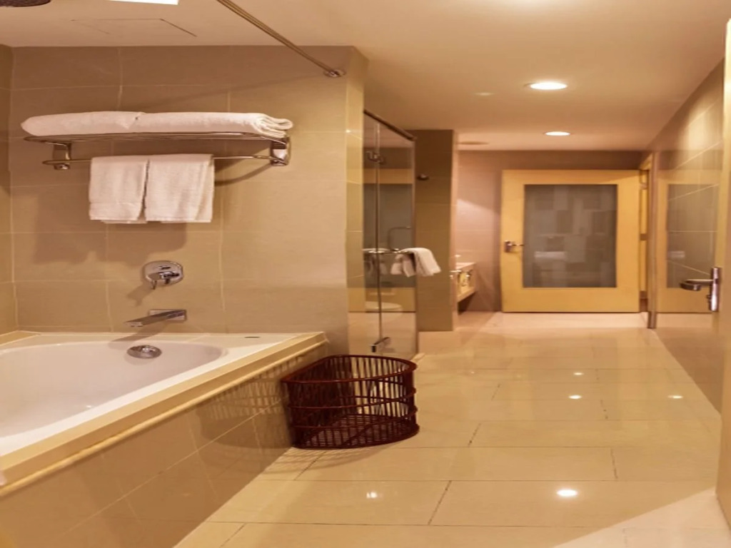 Ariva Qingdao Hotel & Serviced Apartment