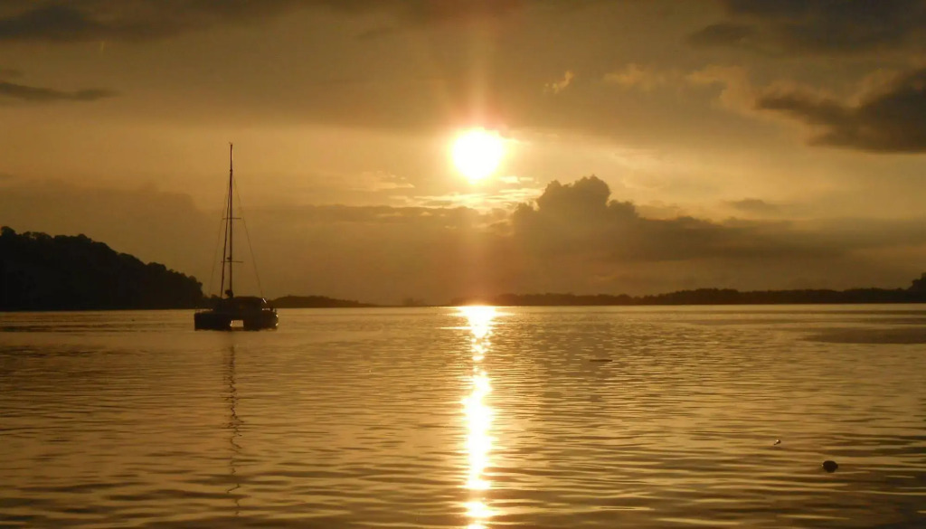 Banana Bay Marina