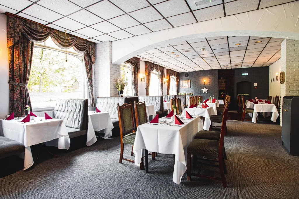 Borough Arms Hotel