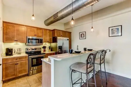 JBH 115 W 2nd Apt #1