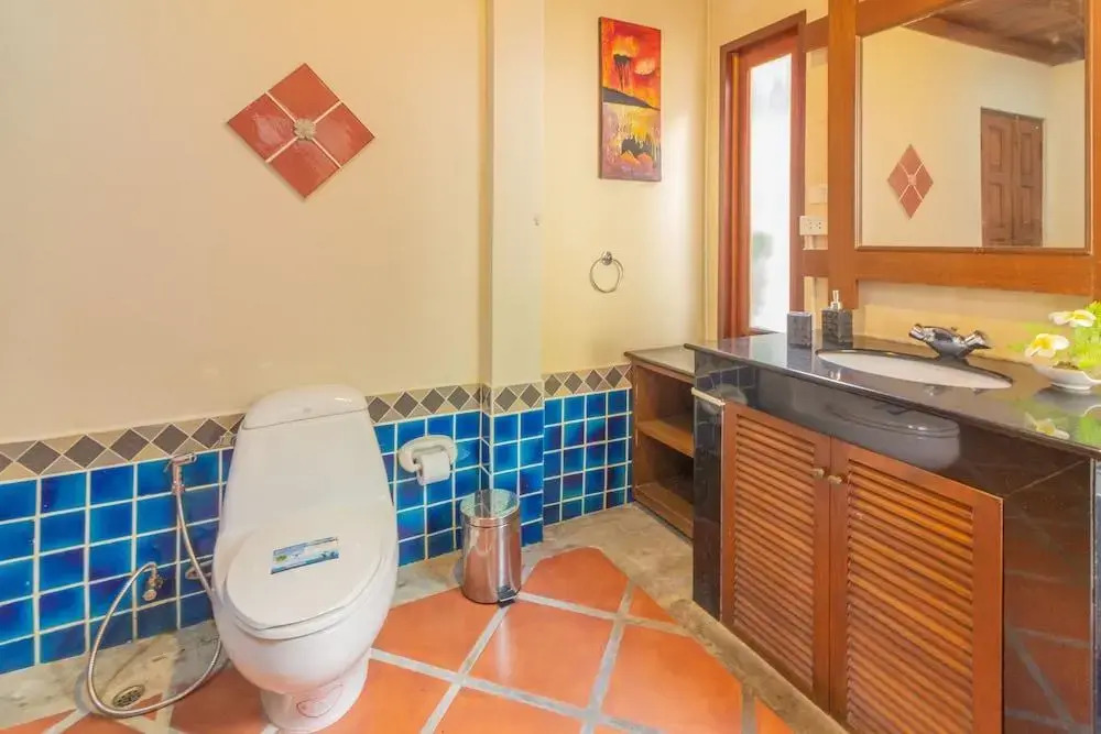 3BR Bali style PrivatePool Villa Near main road Large pool