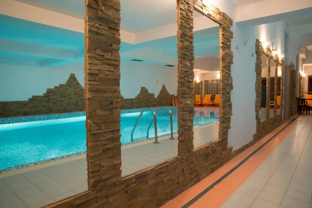 Apartament Radowid 15 w centrum z basenem