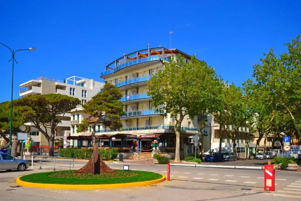 Sunbeach Apartments