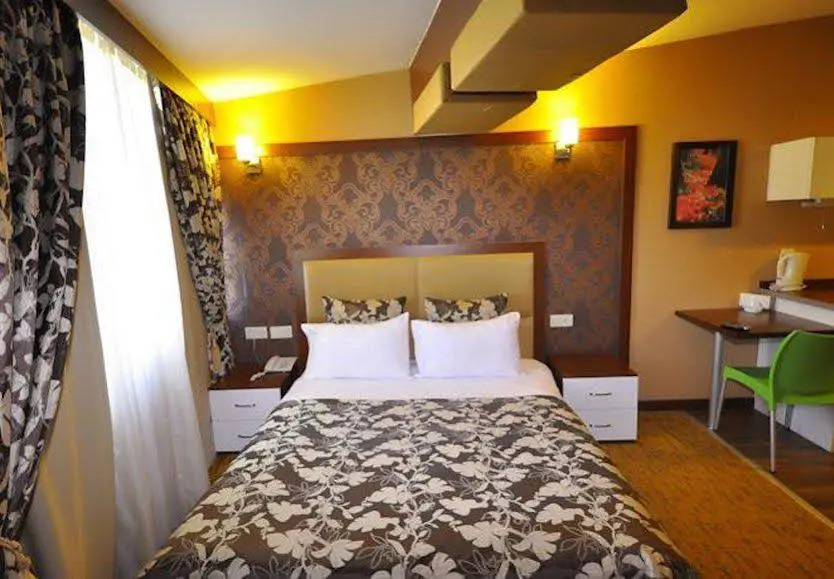 Asya Suites