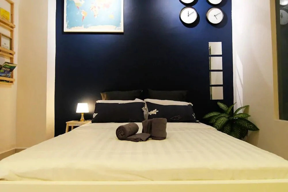 YO.OM  Aero17 Eco Elegance Home 2 Pax
