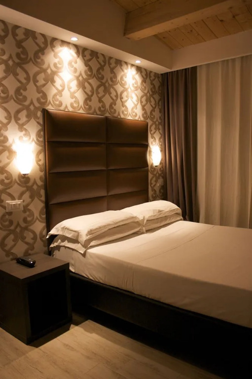 Leoni Hotel & Private Spa