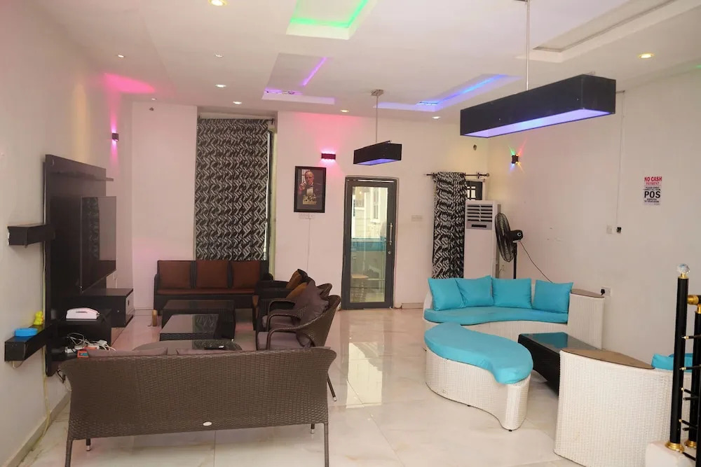 Cremyark Home Apartments