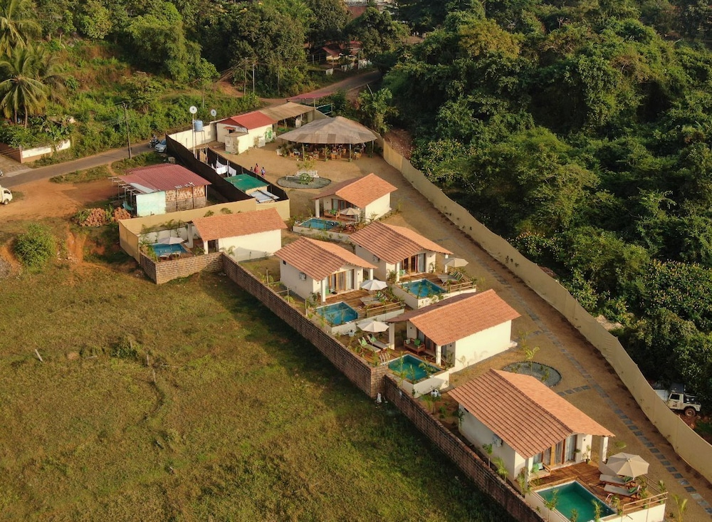 Green Leaf Resort