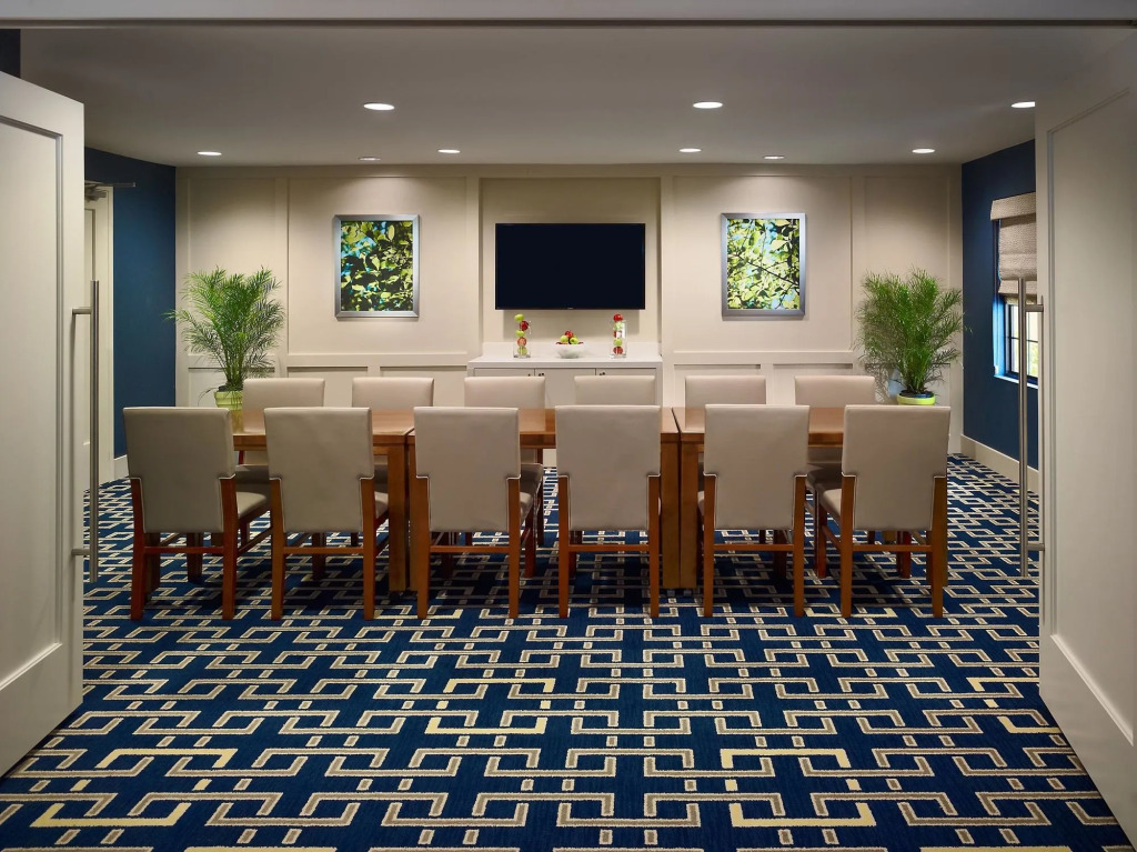 Sonesta ES Suites Minneapolis  St. Paul Airport