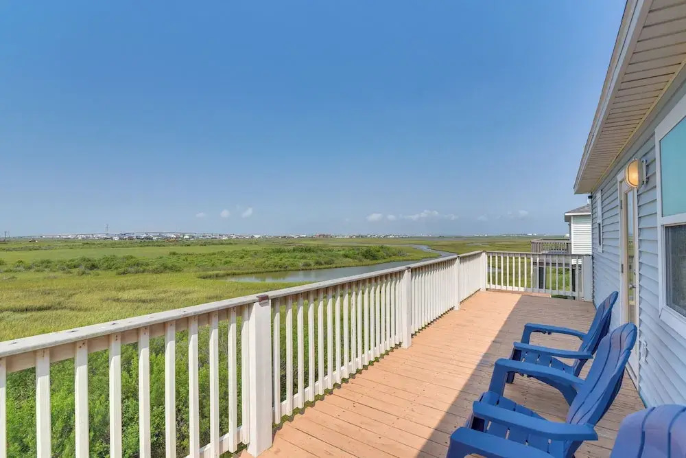 Walk to Shore: Surfside Beach Home w/ Bay Views