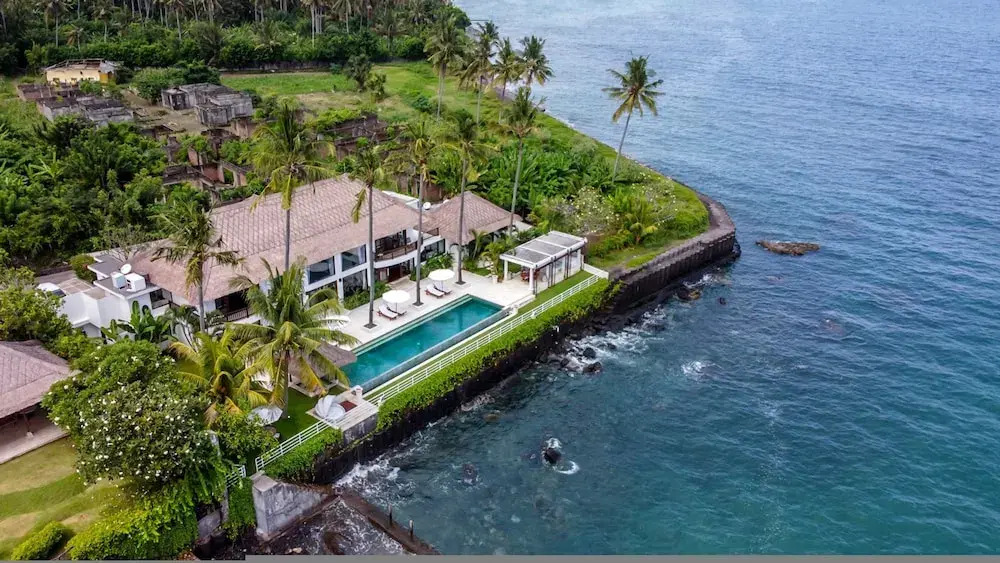 Villa Blanca by Alfred in Bali