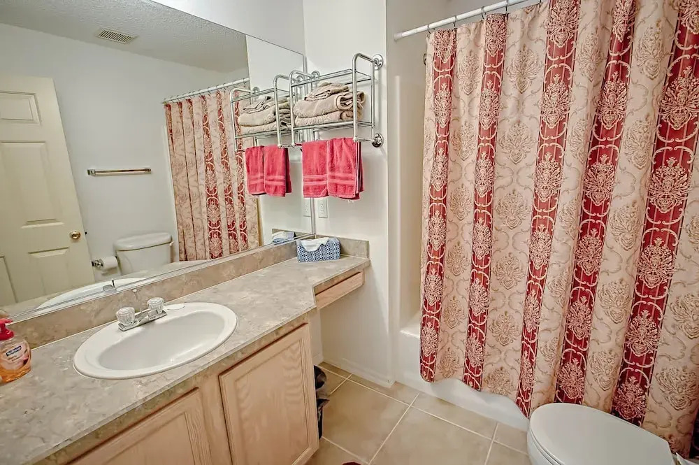 Butler Court Home 2 Bedroom by The VIR Group
