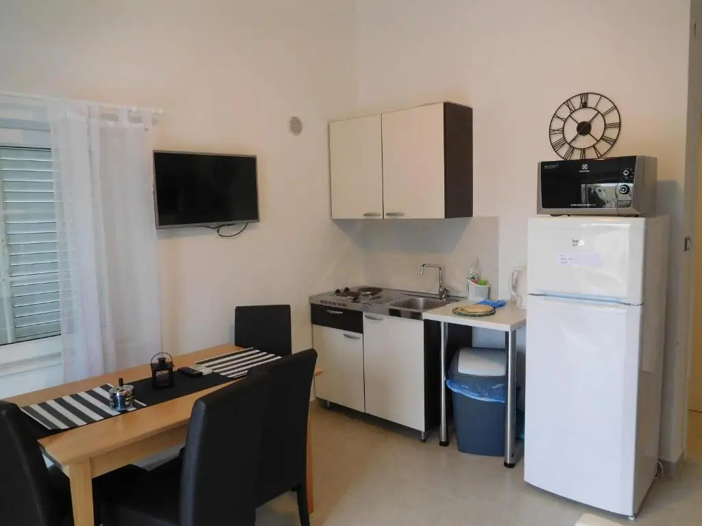 Mirakul Apartments