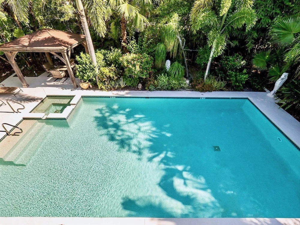 Bali Hi Estate