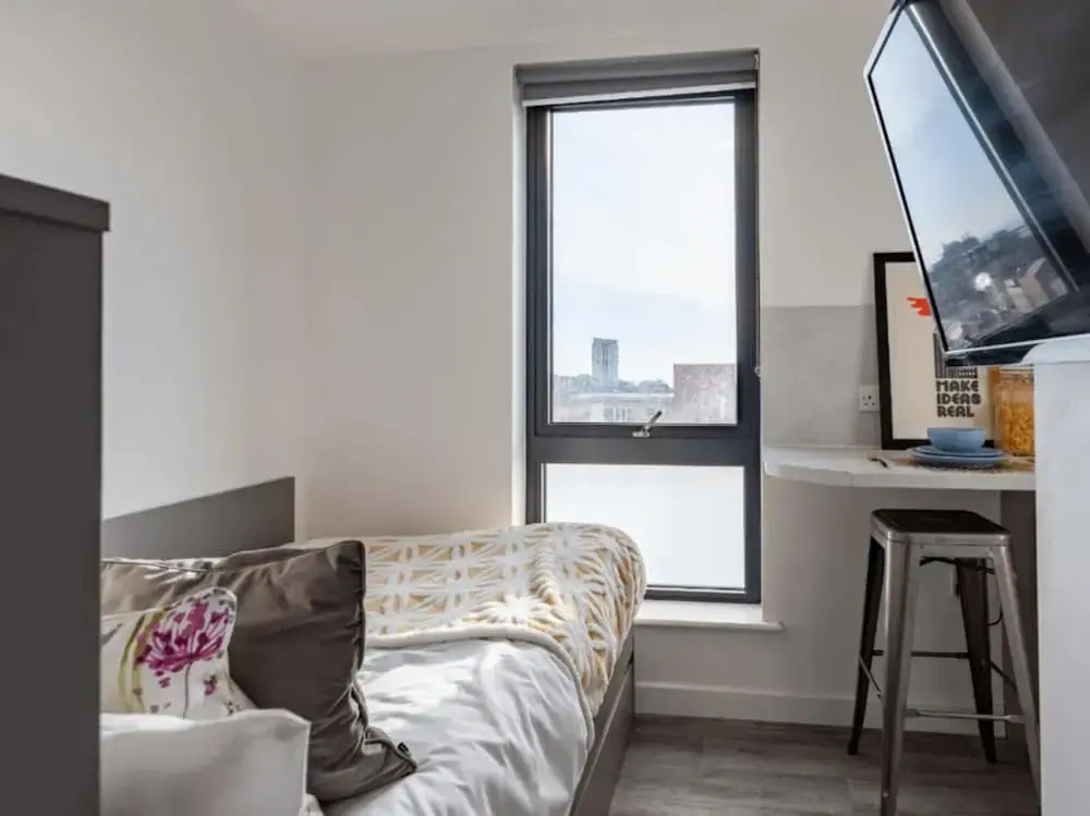 For Students Only Fresh Oldway Centre 5 Min Walk to Swansea Station