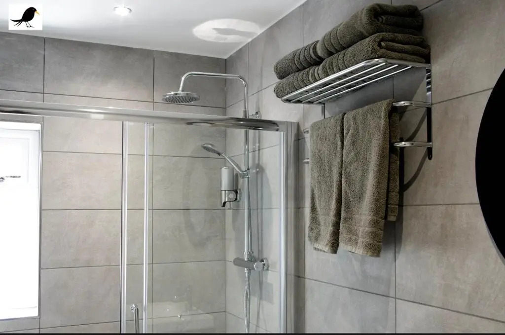 Blackbird Accommodation and Luxury Apartments room 14