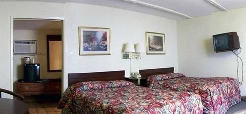Riverside Motor Lodge