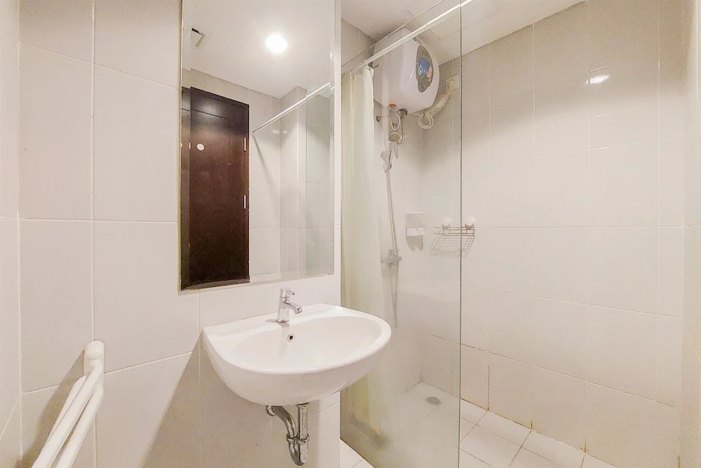 Strategic And Restful 1Br At Casa De Parco Apartment