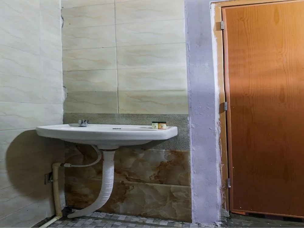 OYO 17225 Hideaway Heritage