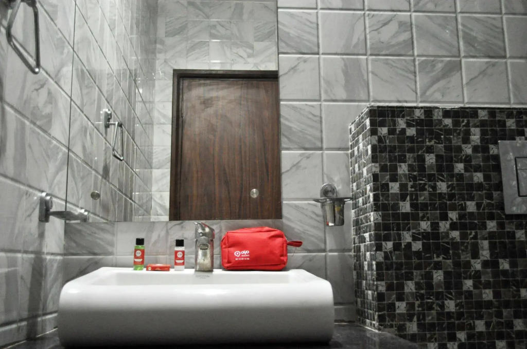 FabHotel Sehej continental