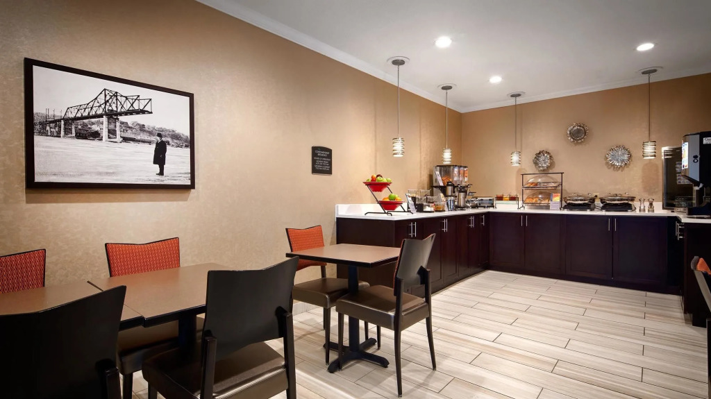 Best Western Muscatine - Pearl City Hotel
